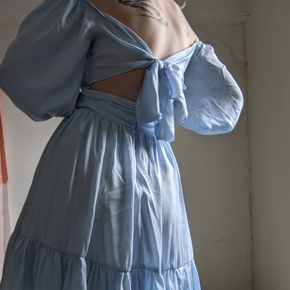 Ruffle Tie-back Dress - Kooka - Puff Sleeves - Picture 6 of 11